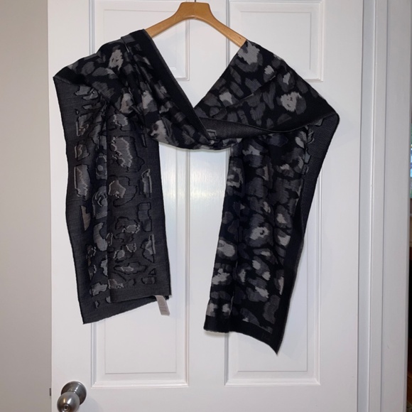 Vintage Dior Virgin Wool & Cashmere Neck Scarf 82” Long x 23" Black Gray Silver - Picture 8 of 8